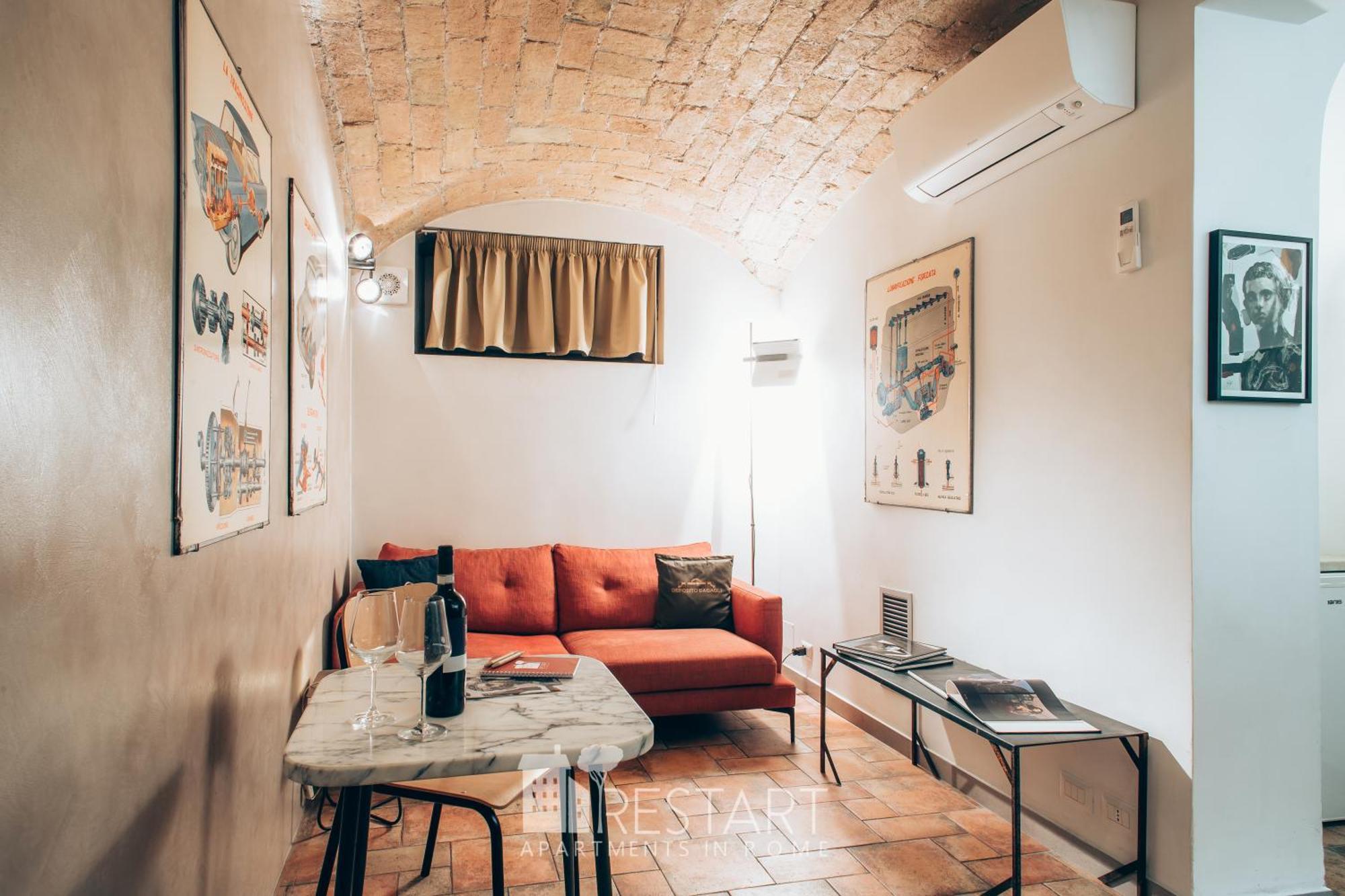 Restart Rosa Apartment Rom